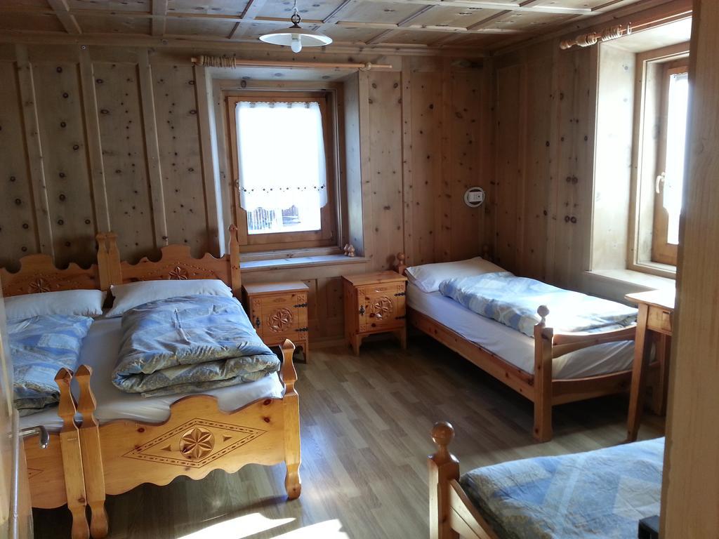 ליביניו Chalet Del Sole Per Gruppi מראה חיצוני תמונה