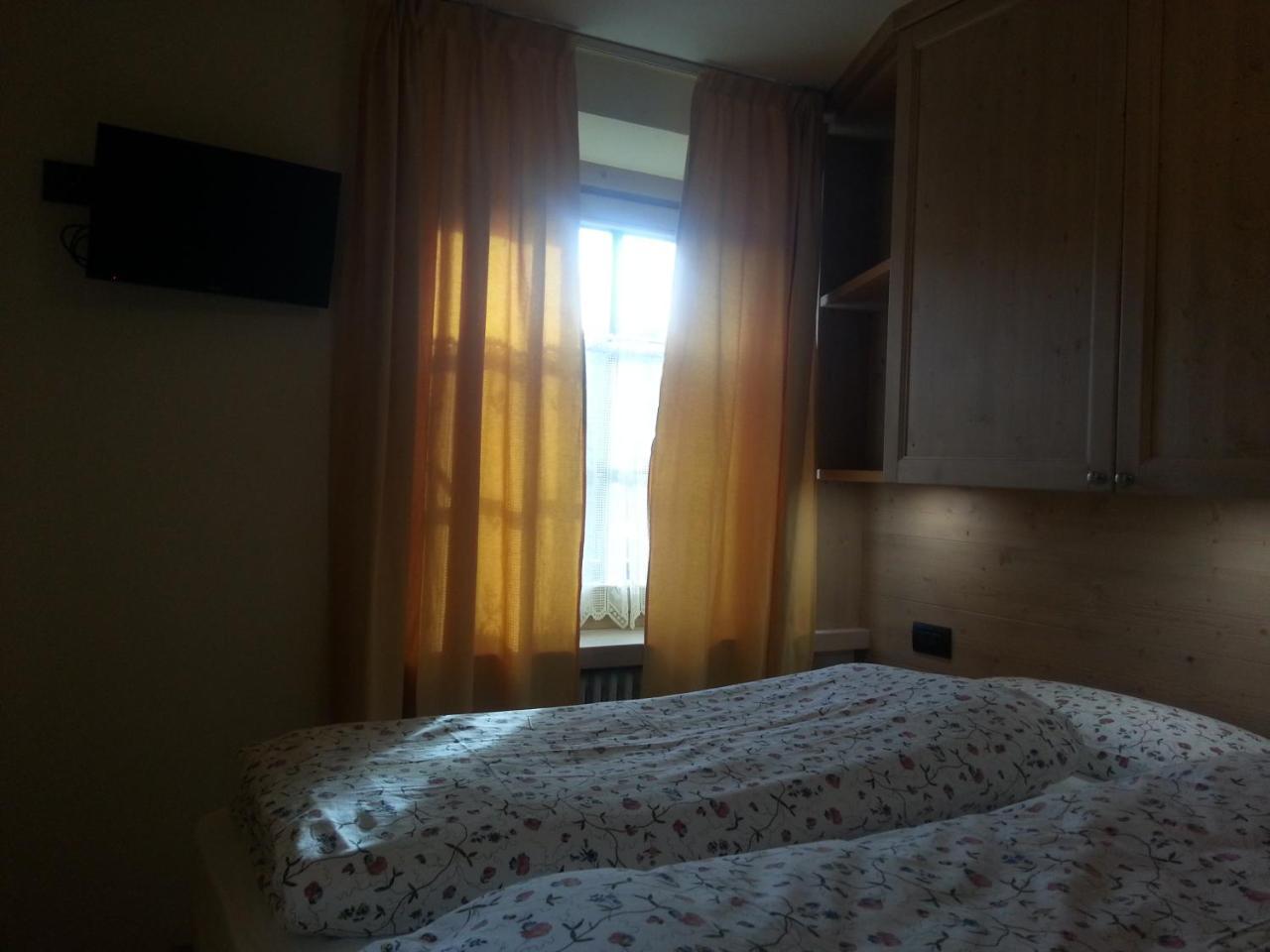 ליביניו Chalet Del Sole Per Gruppi מראה חיצוני תמונה